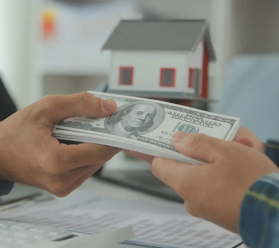 Making an offer and negotiating price as a tip for first time home buyers