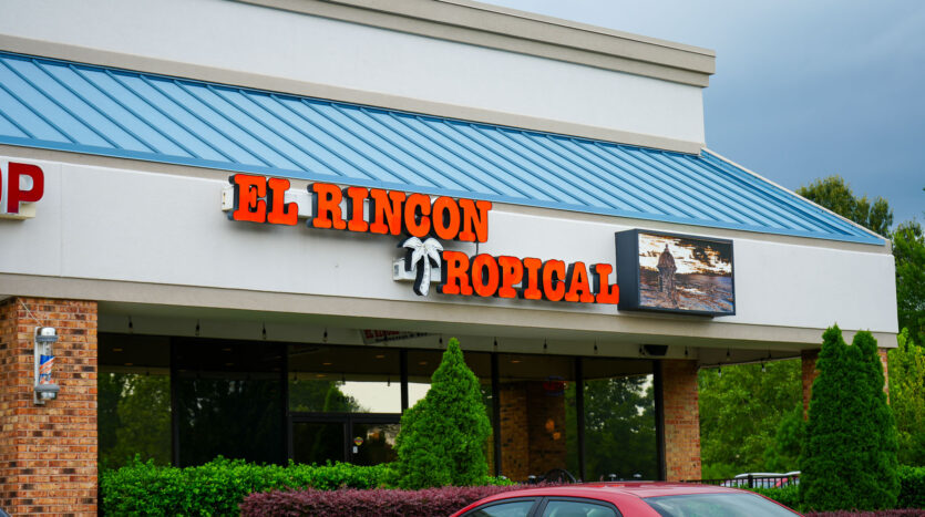 El Rincón Tropical, Near Timberlake, Virginia Beach