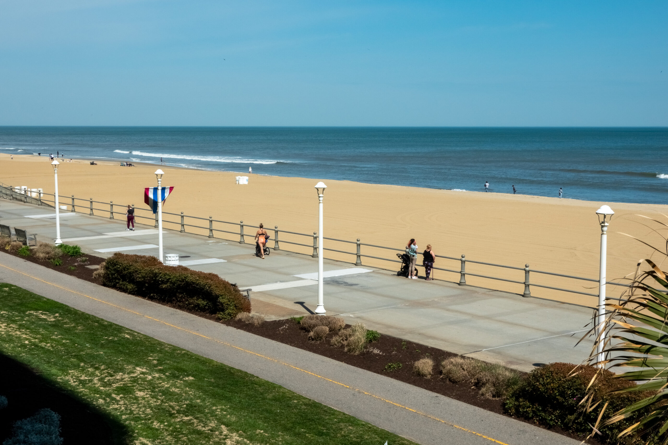 virginia beach oceanfront boardwalk