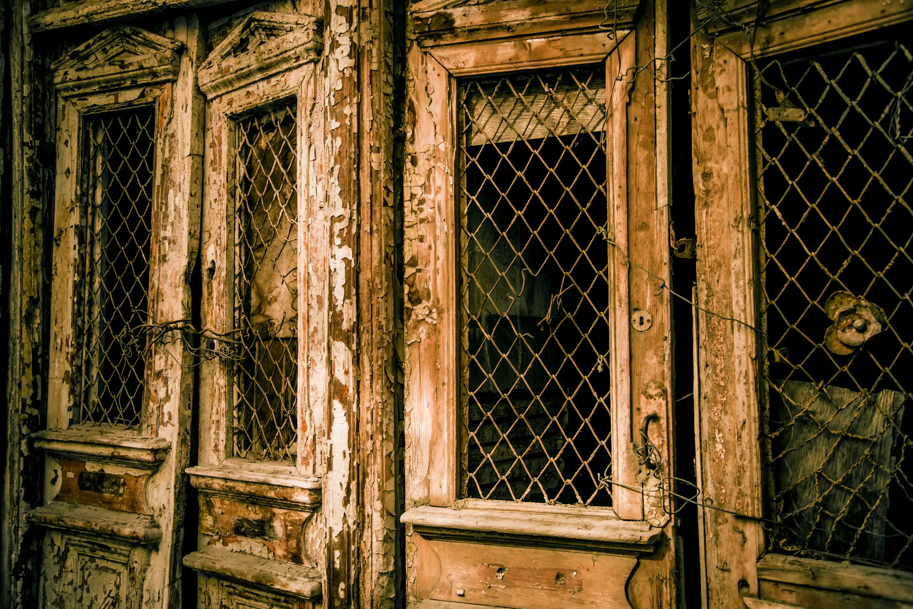 Rundown house in need of major repairs